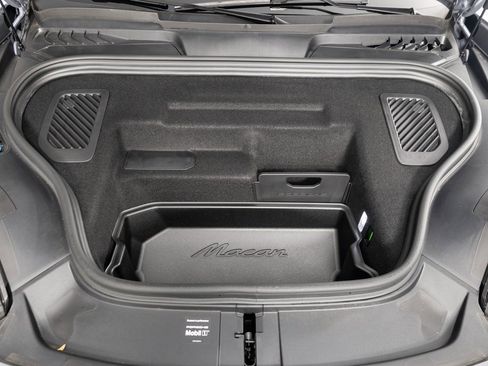 New 2025 Porsche Macan Turbo Electric image 15