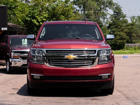 Used 2015 Chevrolet Tahoe LTZ AWD/4WD image 3