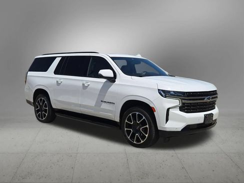 Used 2022 Chevrolet Suburban RST w/ Luxury Package RWD image 8