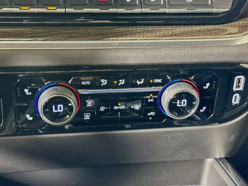 New 2025 Chevrolet Silverado 1500 LT Trail Boss w/ Convenience Package II image 10