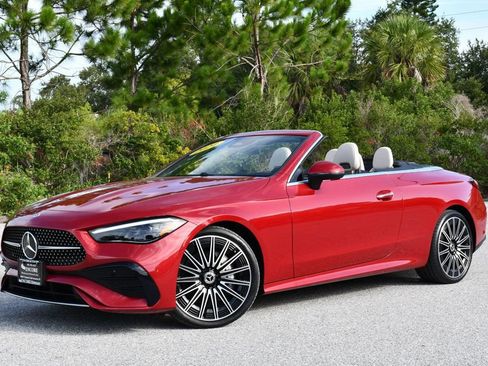 Used 2024 Mercedes-Benz CLE 300 4MATIC Cabriolet image 21