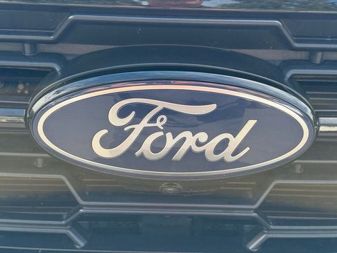 Used 2025 Ford Expedition Active AWD/4WD image 34