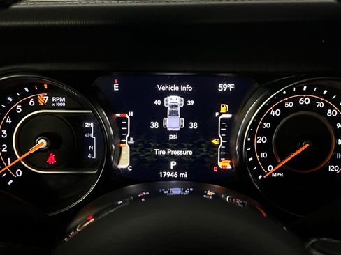 Used 2022 Jeep Gladiator Overland w/ Popular Equipment Package image 15