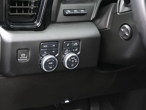 Used 2022 GMC Sierra 1500 AT4 w/ AT4 Premium Package image 23