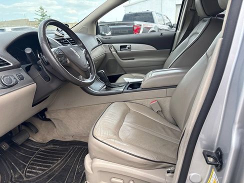 Used 2013 Lincoln MKX AWD image 6