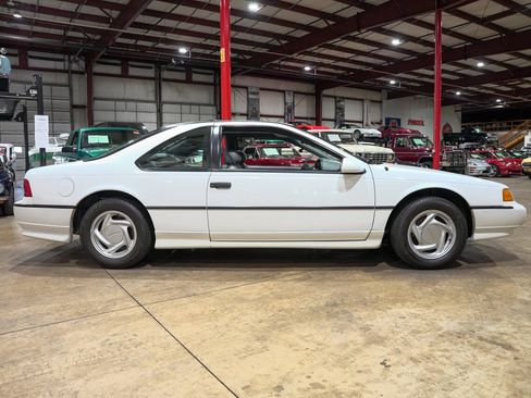 Used 1993 Ford Thunderbird Super RWD image 10