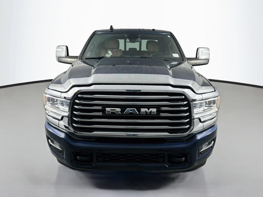 Used 2023 RAM 2500 Limited AWD/4WD image 2