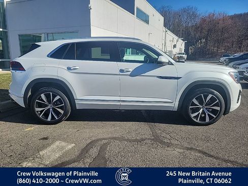 Certified 2025 Volkswagen Atlas Cross Sport SEL Premium R-Line image 33