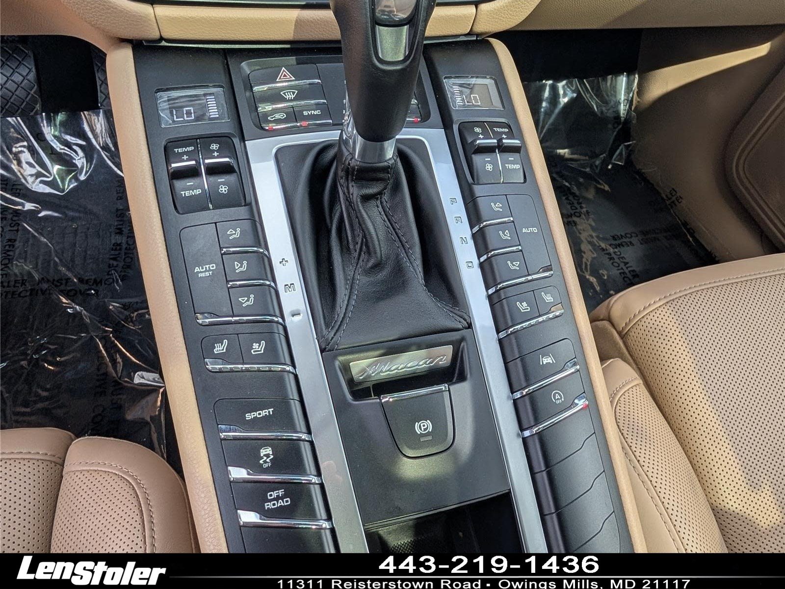 Used 2019 Porsche Macan AWD/4WD image 27