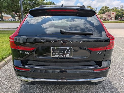 Certified 2022 Volvo XC60 B6 Inscription w/ Advanced Package image 5