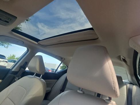 Used 2023 Nissan Altima 2.5 SL AWD/4WD image 18