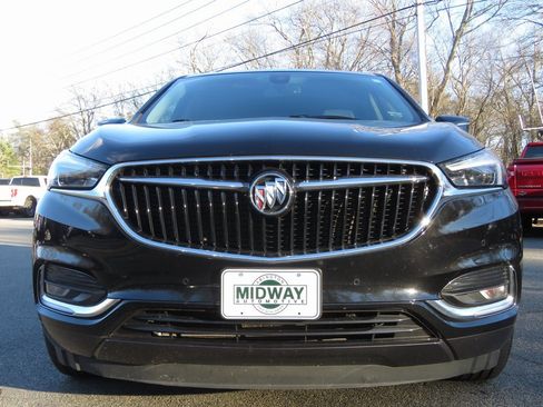 Used 2021 Buick Enclave Premium w/ Sun and Sites Package image 2