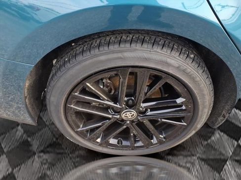 Used 2025 Toyota Camry SE image 18