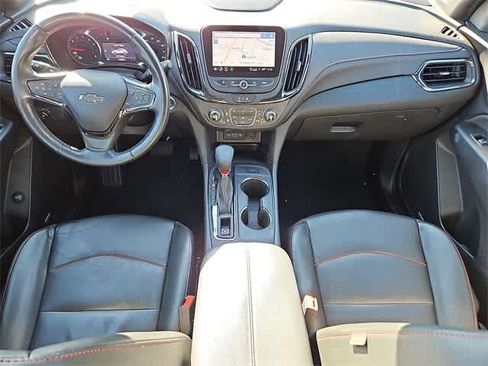 Used 2022 Chevrolet Equinox RS w/ RS Leather Package image 11