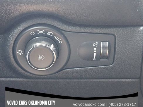 Used 2022 Dodge Durango SXT RWD image 24