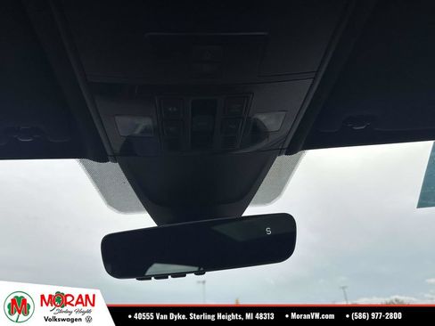 Used 2022 Volkswagen Tiguan SEL R-Line AWD/4WD image 32