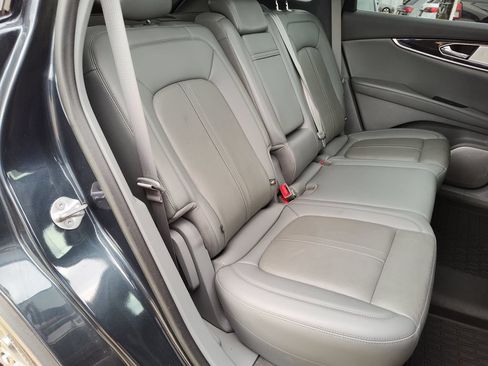 Used 2021 Lincoln Nautilus Reserve w/ Equipment Group 202A AWD/4WD image 32