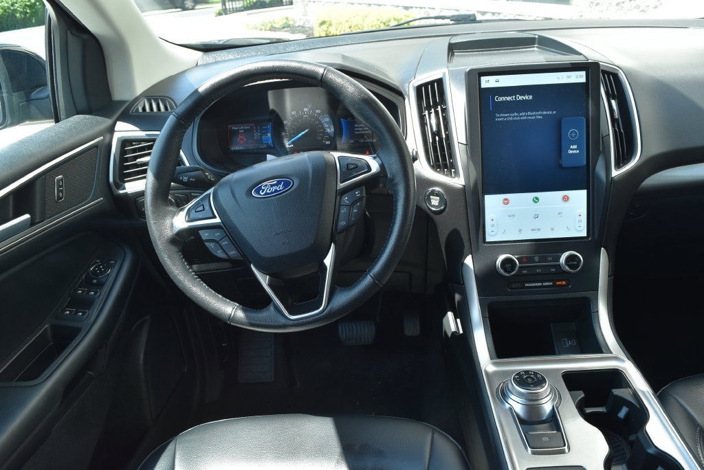 Used 2024 Ford Edge SEL AWD/4WD image 12