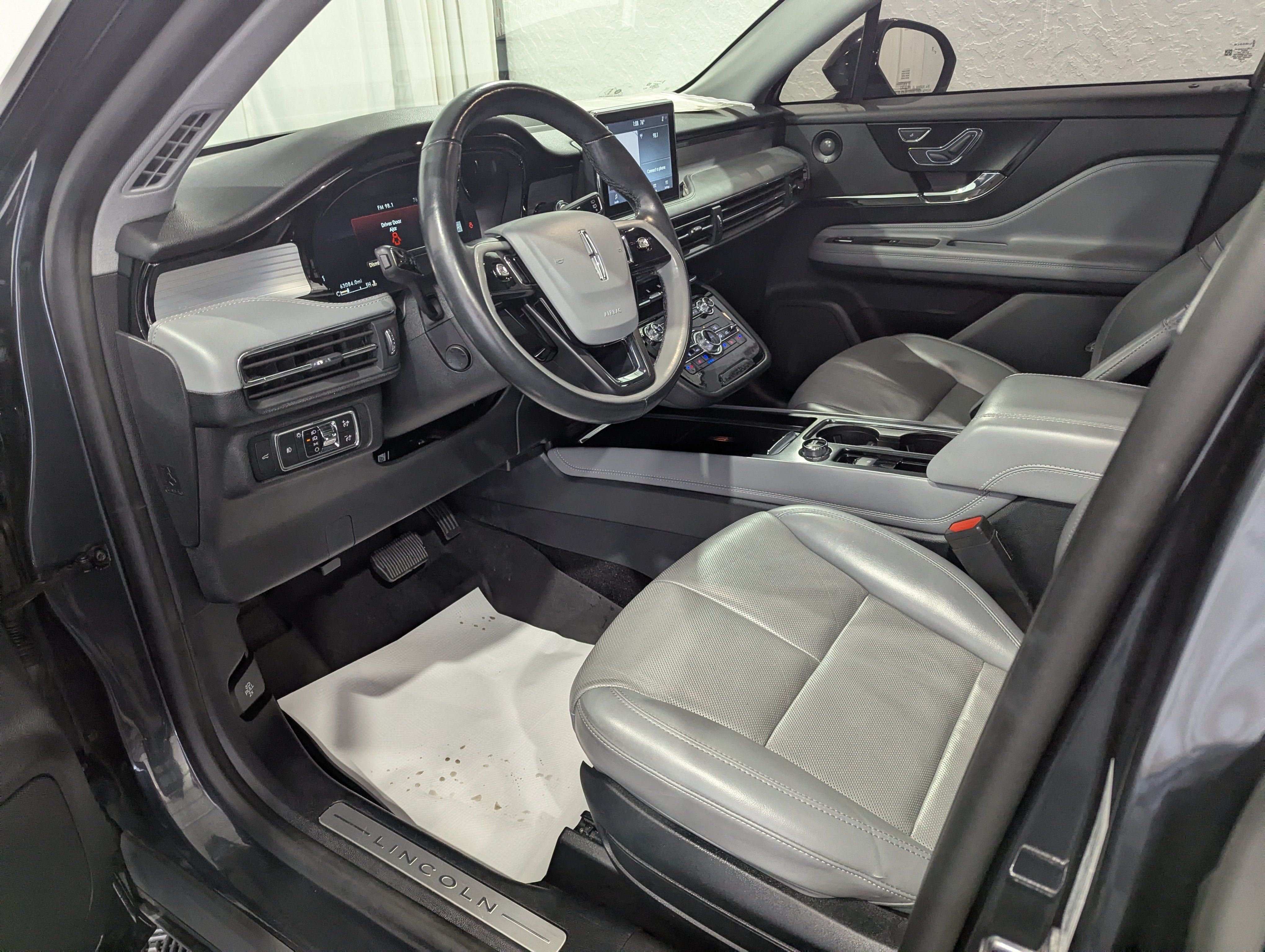 Used 2021 Lincoln Corsair Reserve w/ Equipment Group 201A AWD/4WD image 15