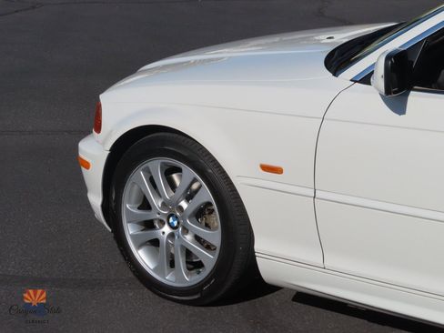 Used 2001 BMW 330Ci Convertible image 12