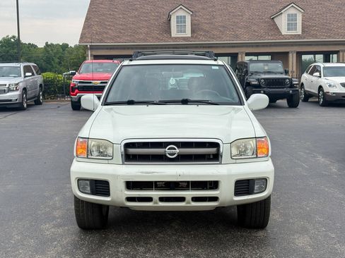 Used 2003 Nissan Pathfinder LE AWD/4WD image 3