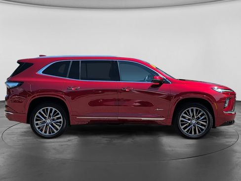 Used 2025 Buick Enclave Avenir w/ Super Cruise Package AWD/4WD image 8