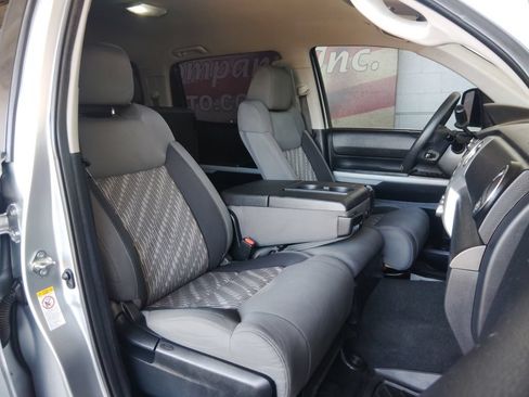 Used 2019 Toyota Tundra SR5 AWD/4WD image 13