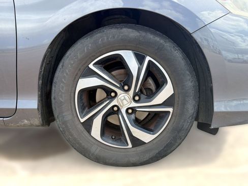 Used 2016 Honda Accord LX image 12
