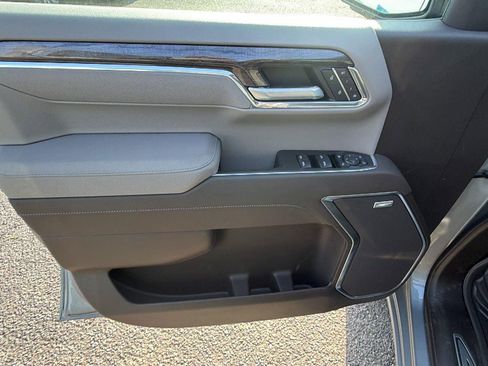 New 2026 Chevrolet Silverado 1500 LTZ w/ LTZ Premium Package AWD/4WD image 11