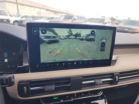 New 2026 Lincoln Corsair Premiere image 31