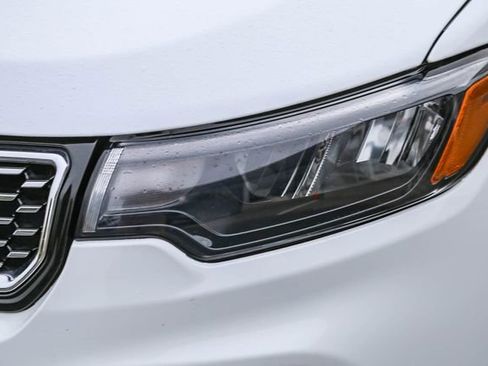 Used 2024 Jeep Compass Limited image 5