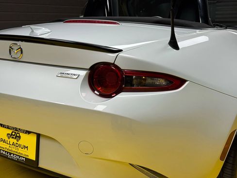 Used 2016 MAZDA MX-5 Miata Club image 8