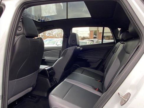 Certified 2023 Volkswagen ID.4 Pro S image 20