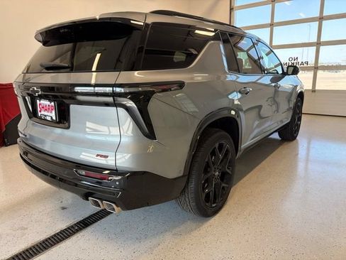 Used 2026 Chevrolet Traverse RS w/ LPO, Floor Liner Package AWD/4WD image 9