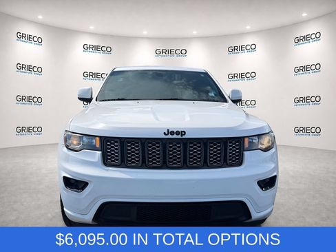 Used 2020 Jeep Grand Cherokee Altitude RWD image 2