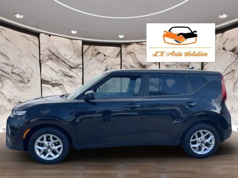Used 2020 Kia Soul S FWD image 13