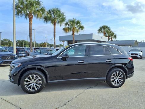 Used 2024 Mercedes-Benz GLC 300 4MATIC image 4