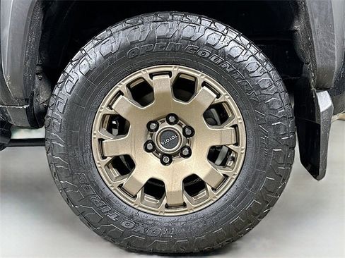 Used 2025 Toyota 4Runner Trailhunter image 29
