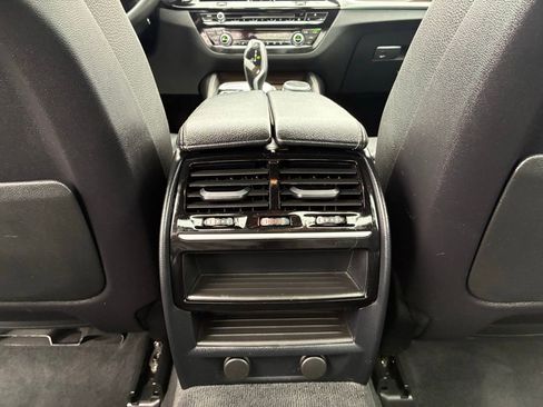 Used 2019 BMW 530i xDrive w/ M Sport Package image 15