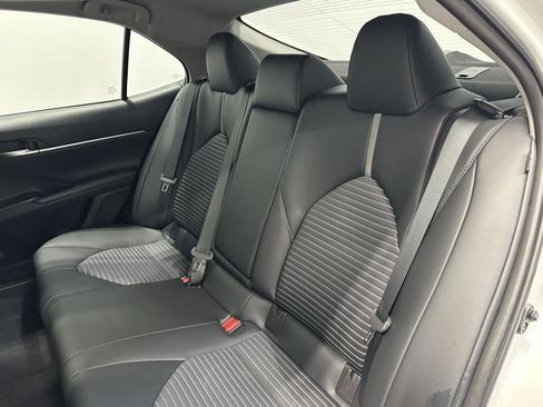 Used 2023 Toyota Camry SE image 28