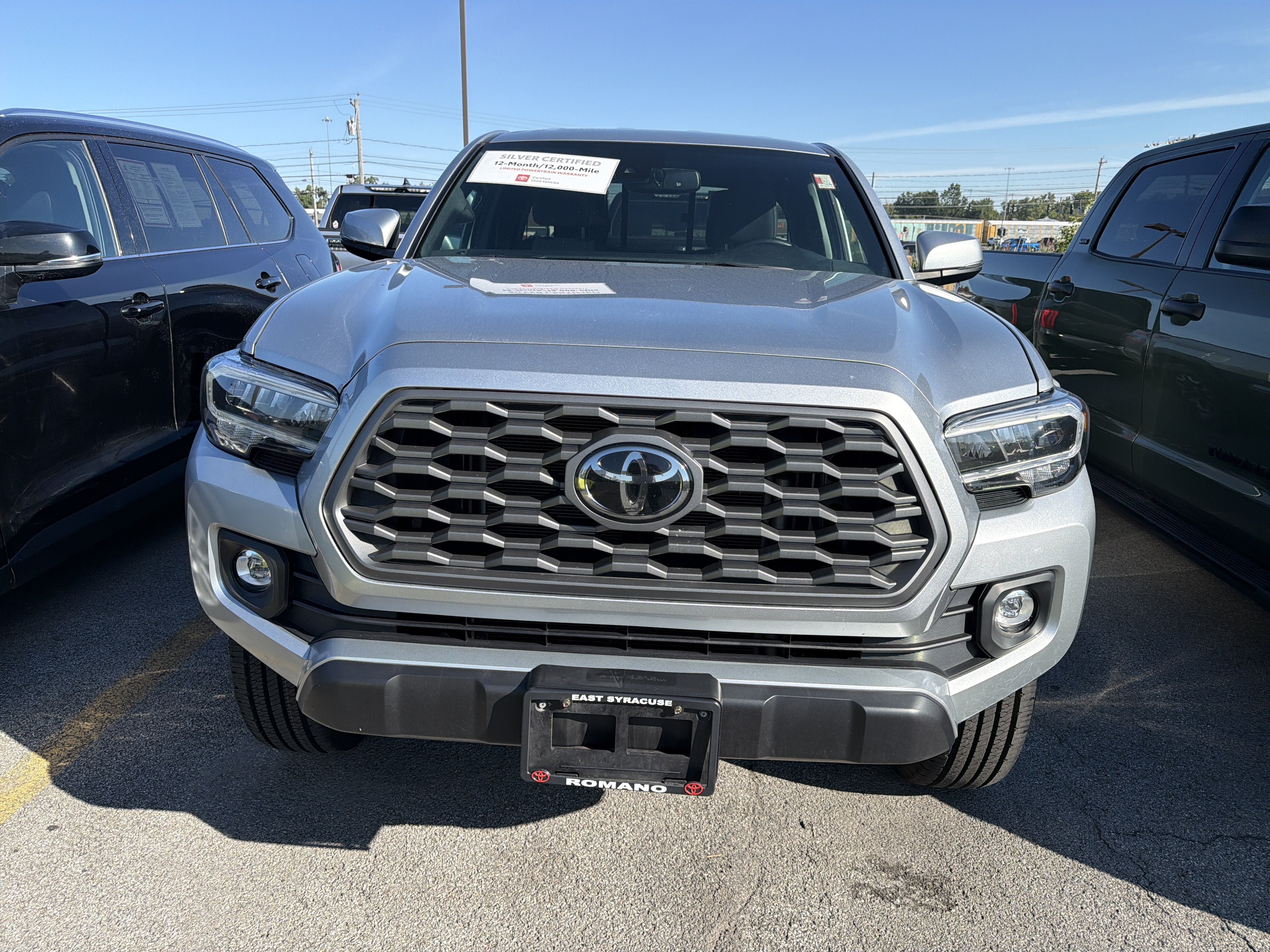 Certified 2022 Toyota Tacoma TRD Off-Road AWD/4WD image 3