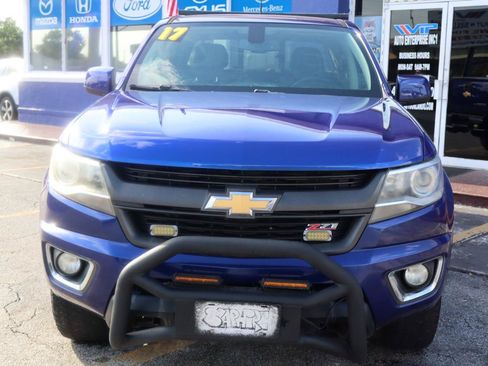 Used 2017 Chevrolet Colorado Z71 AWD/4WD image 9