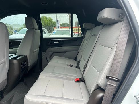 Used 2025 Chevrolet Tahoe LS RWD image 14