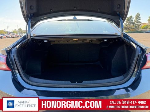 Used 2020 Chevrolet Malibu LT image 9