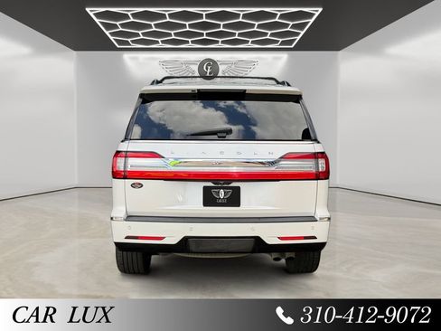 Used 2019 Lincoln Navigator Reserve AWD/4WD image 4