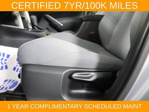 Used 2025 Toyota Corolla Cross AWD Hybrid image 29