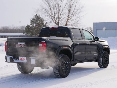 New 2026 GMC Canyon Elevation w/ Convenience Package image 4