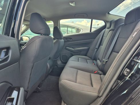 Used 2023 Nissan Altima 2.5 SV FWD image 13
