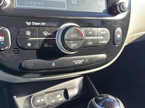 Used 2019 Kia Soul + w/ Primo Package image 25