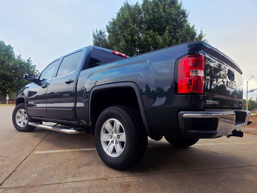 Used 2017 GMC Sierra 1500 SLE w/ SLE Value Package RWD image 18